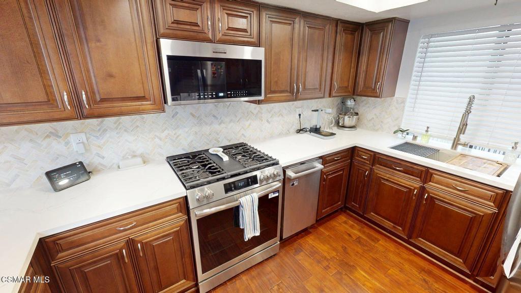 5123 Longfellow Way Oxnard, CA 93033 - Photo 13 of 21