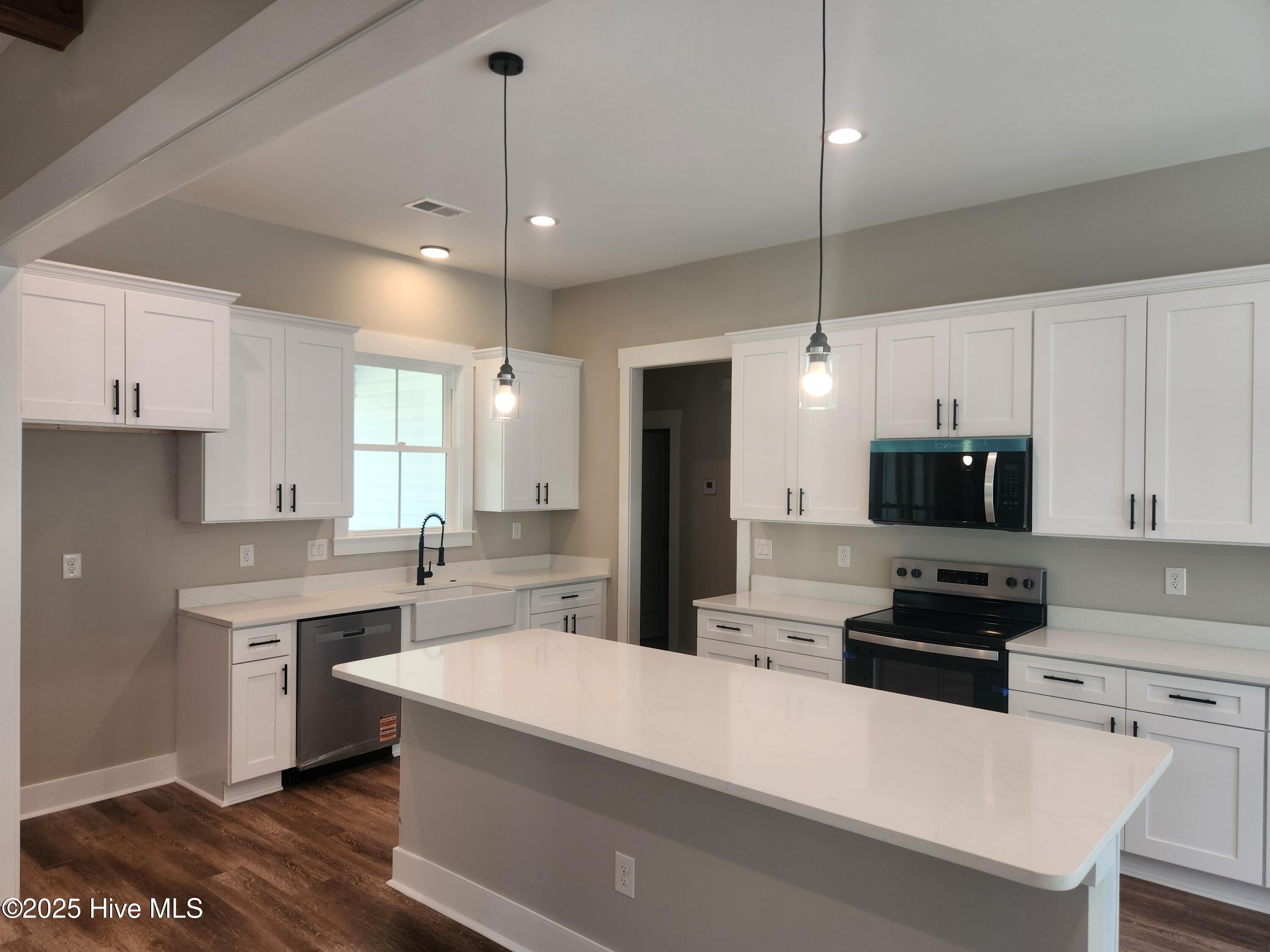 629 Boundary Loop Road Northwest Calabash, NC 28467 - Photo 12 of 34 20250712_110349