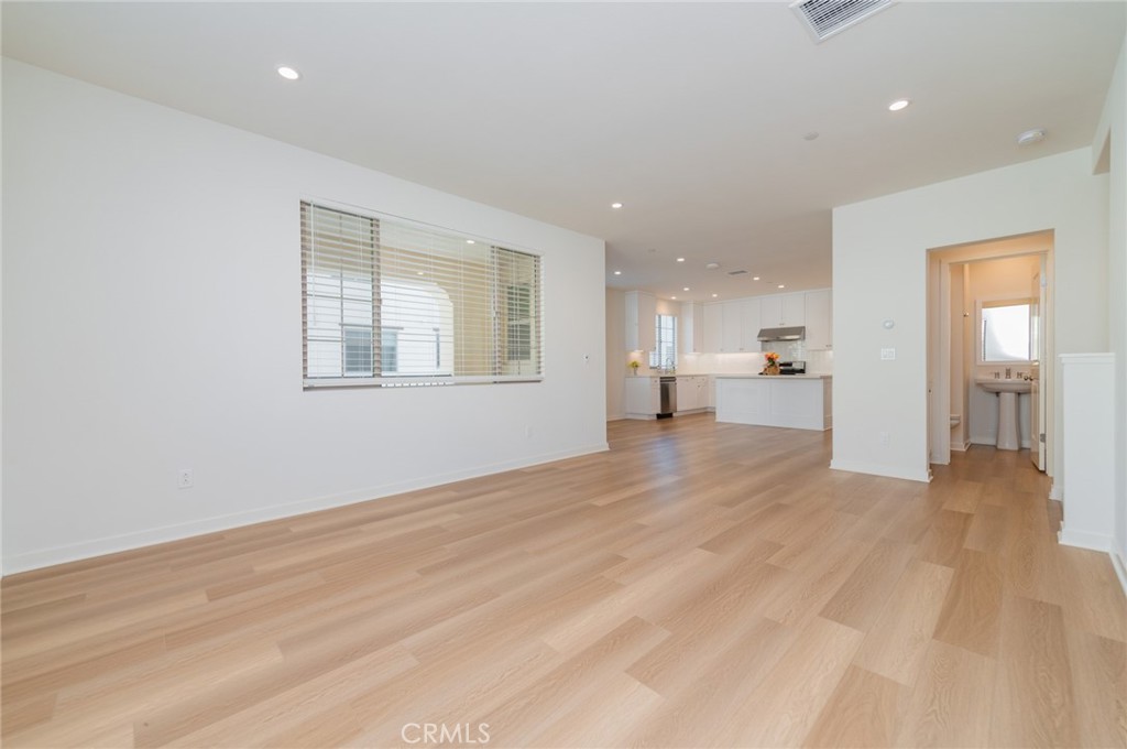 723 Spring Garden Irvine, CA 92618 - Photo 14 of 38
