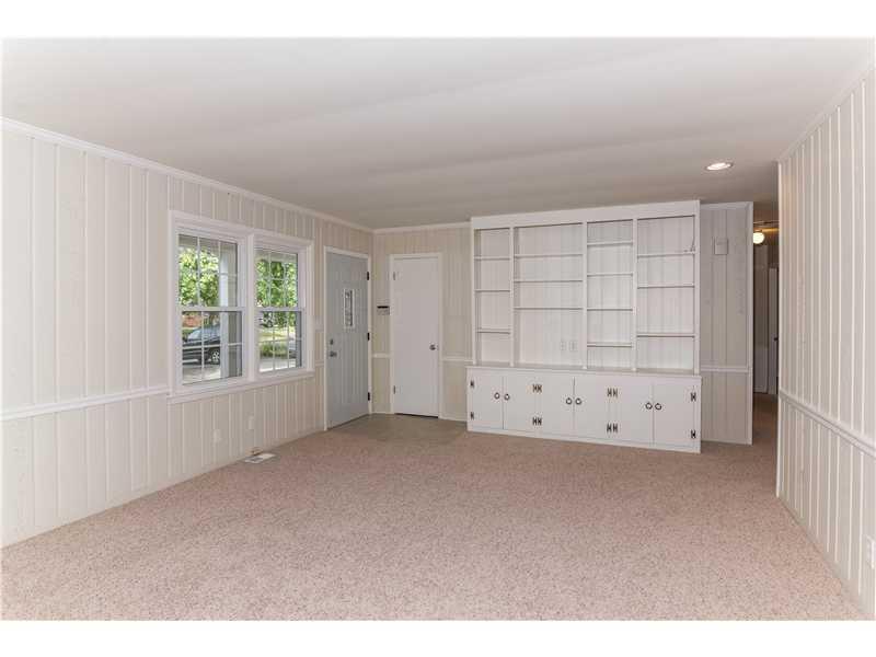 4879 Alameda Road Indianapolis, IN 46228 - Photo 4 of 24 Gallery Image 4