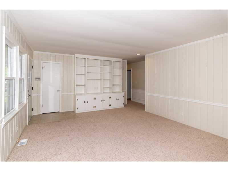 4879 Alameda Road Indianapolis, IN 46228 - Photo 5 of 24 Gallery Image 5