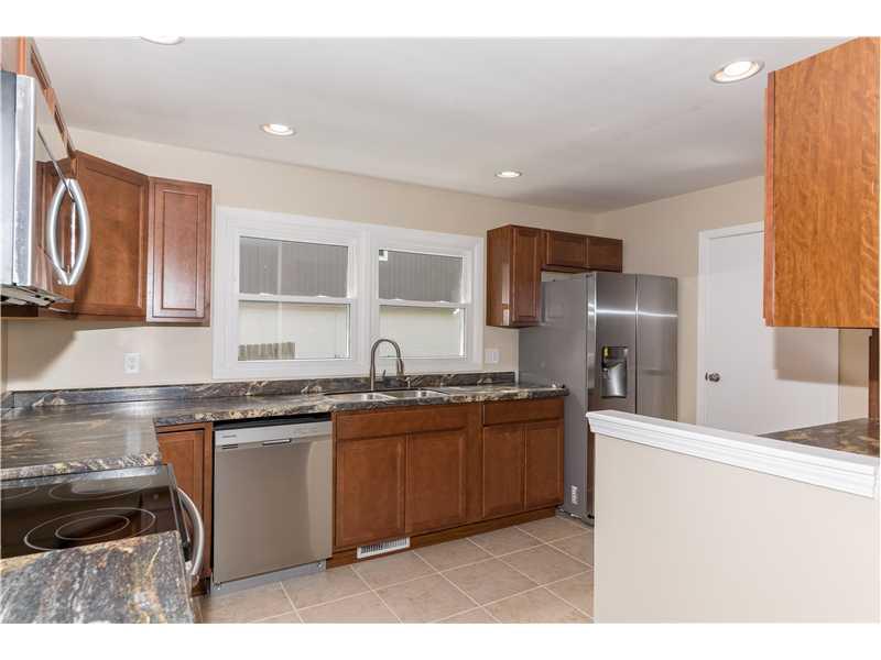 4879 Alameda Road Indianapolis, IN 46228 - Photo 8 of 24 Gallery Image 8