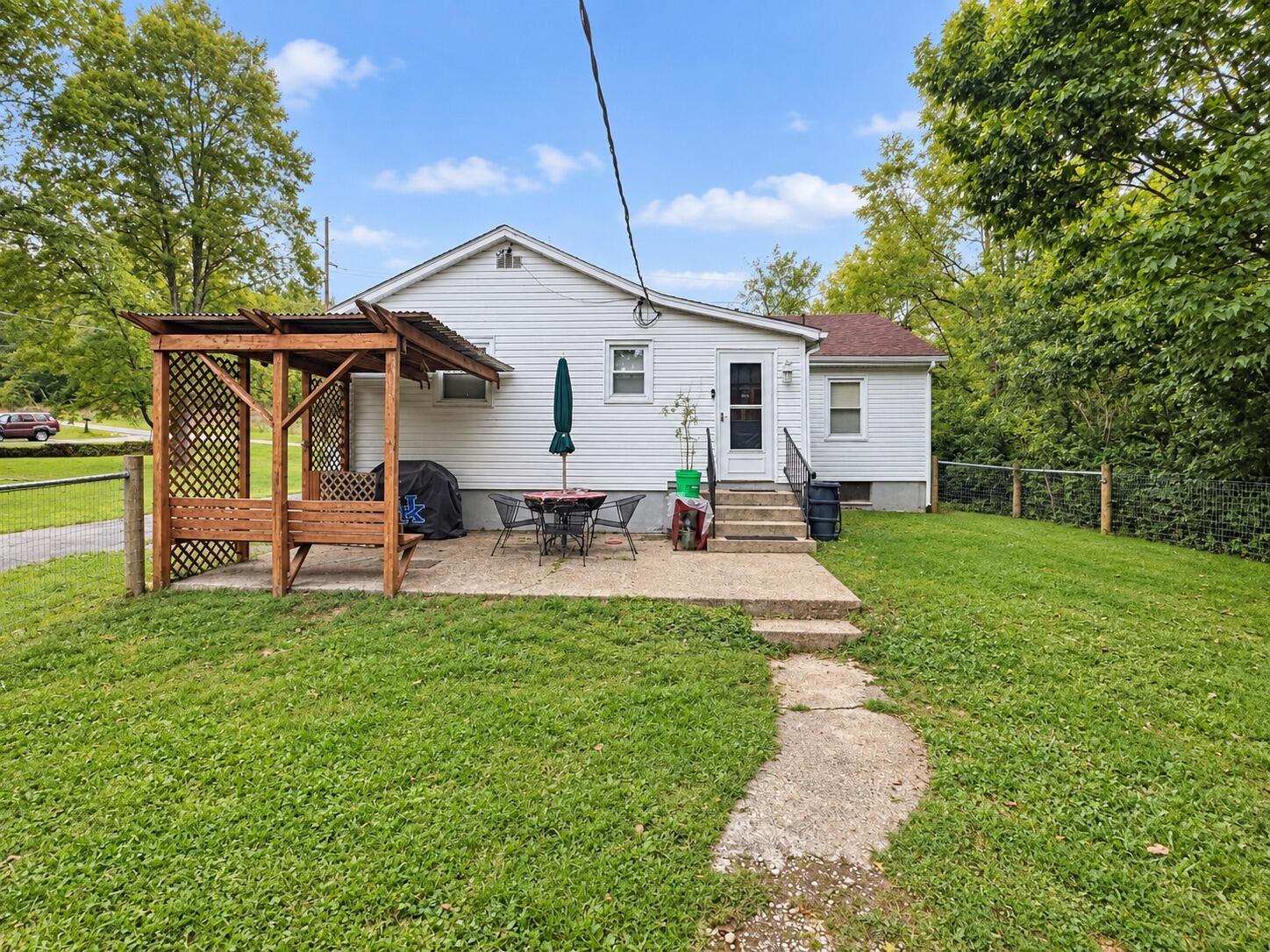 733 Test Road Richmond, IN 47374 - Photo 6 of 29 1448x1086