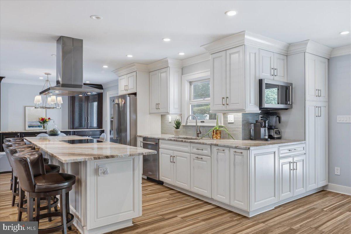 12127 Long Ridge Lane Bowie, MD 20715 - Photo 12 of 46 Extra long granite island