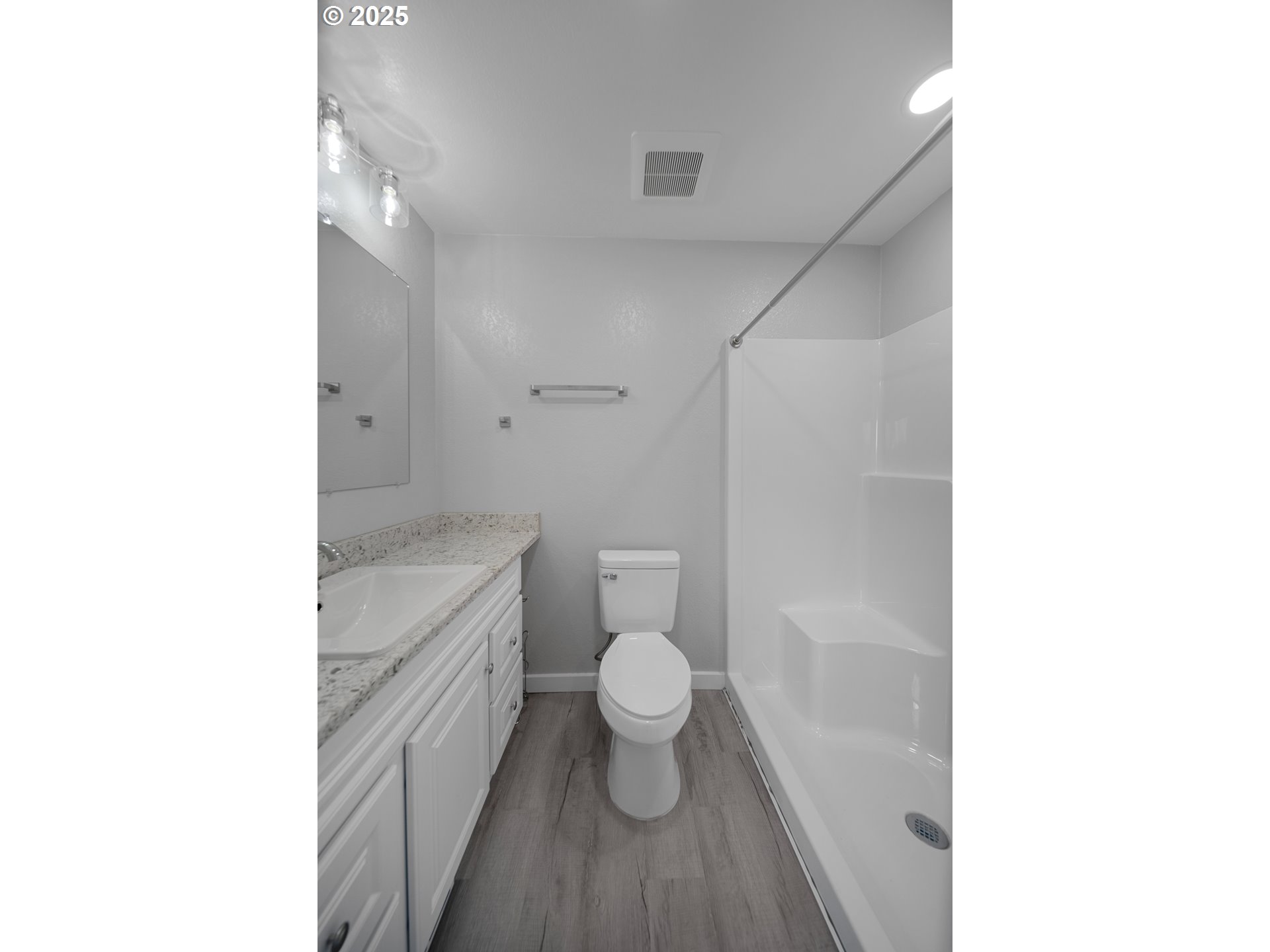 680-682 Elm Avenue Reedsport, OR 97467 - Photo 22 of 36 a bathroom with a toilet and a sink