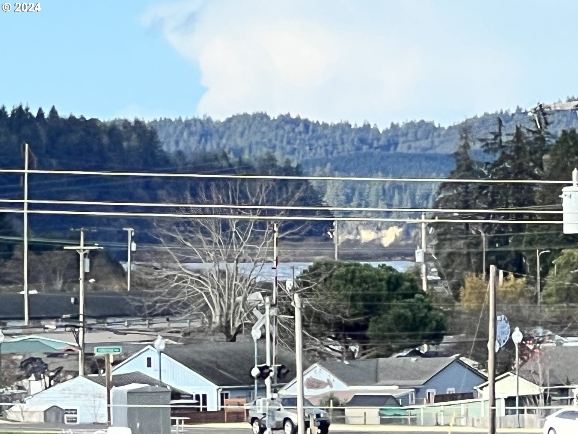 680-682 Elm Avenue Reedsport, OR 97467 - Photo 4 of 36 an aerial view of multiple house