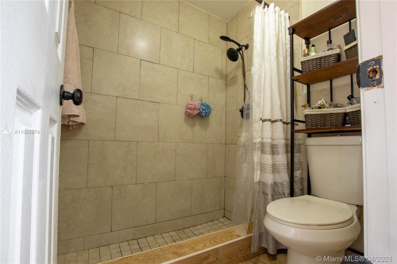 3411 Foxcroft Road Miramar, FL 33025 - Photo 19 of 32 Gallery Image 19