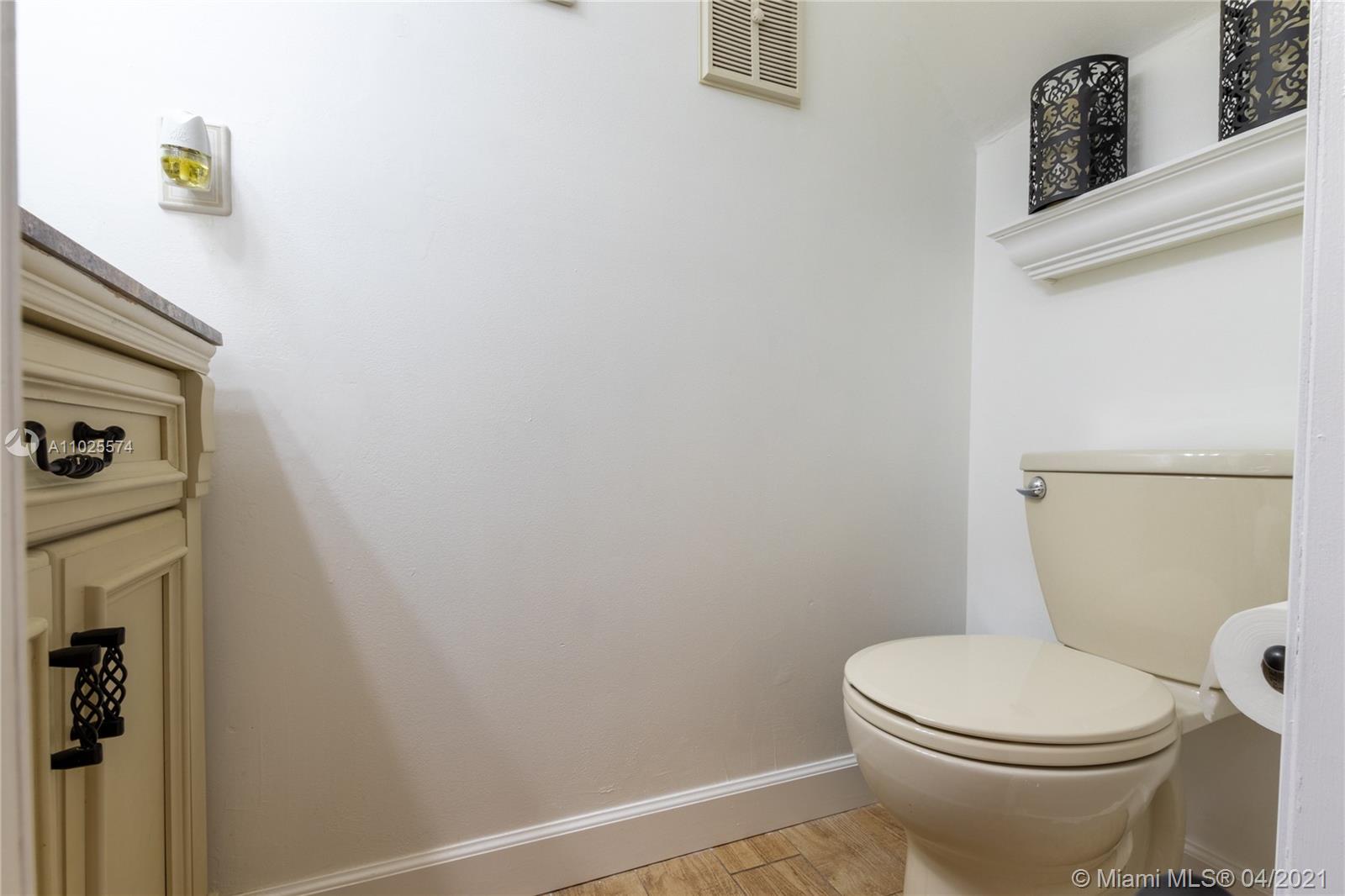 3411 Foxcroft Road Miramar, FL 33025 - Photo 24 of 32 Gallery Image 24