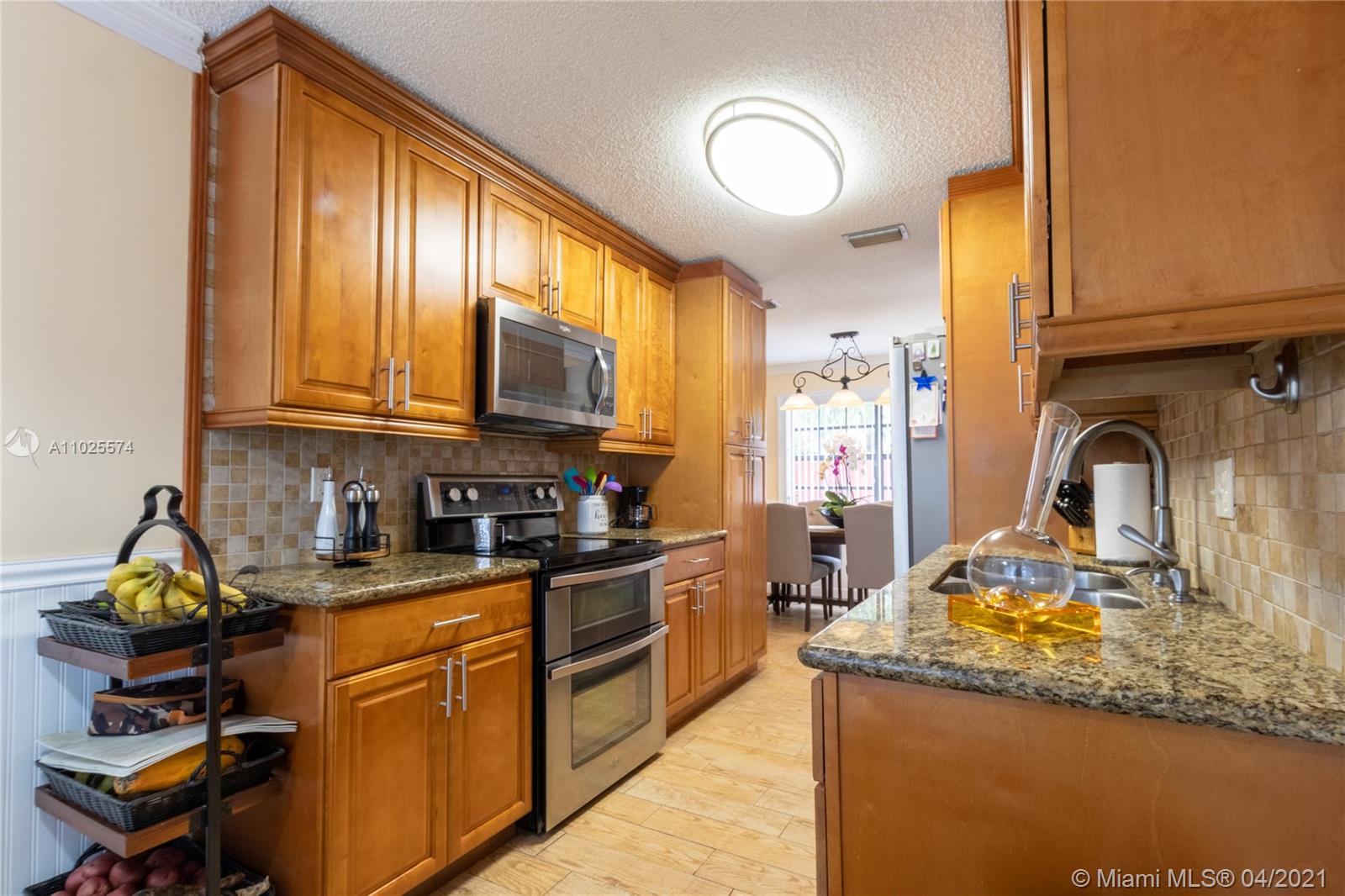 3411 Foxcroft Road Miramar, FL 33025 - Photo 10 of 32 Gallery Image 10