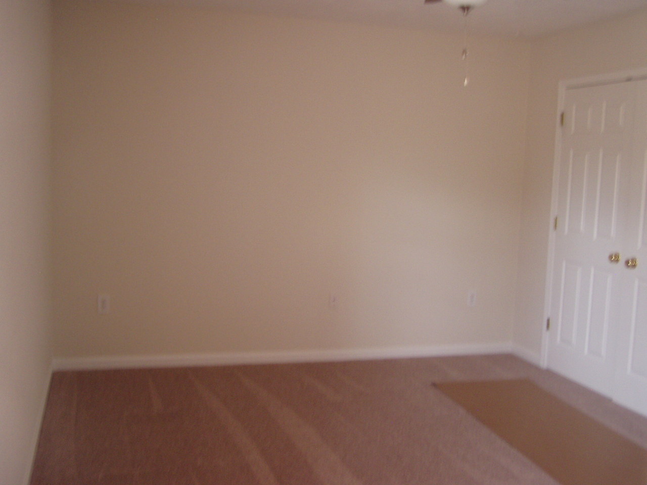 705 North Mill Road Salem, VA 24153 - Photo 12 of 35 Master Bedroom w/New Carpet