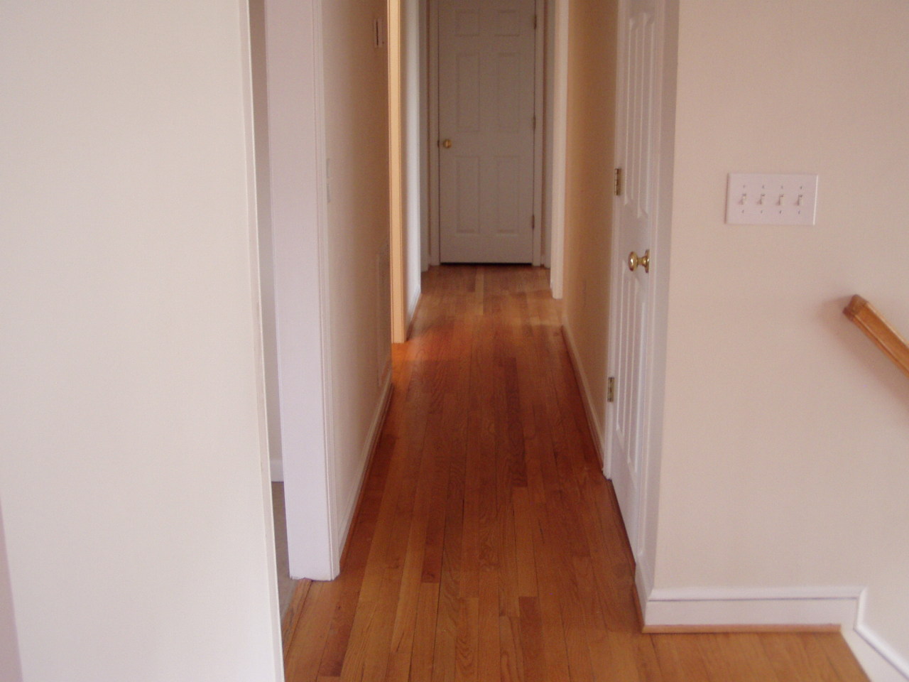 705 North Mill Road Salem, VA 24153 - Photo 21 of 35 Upper Level Hallway w/ Hardwood Floor