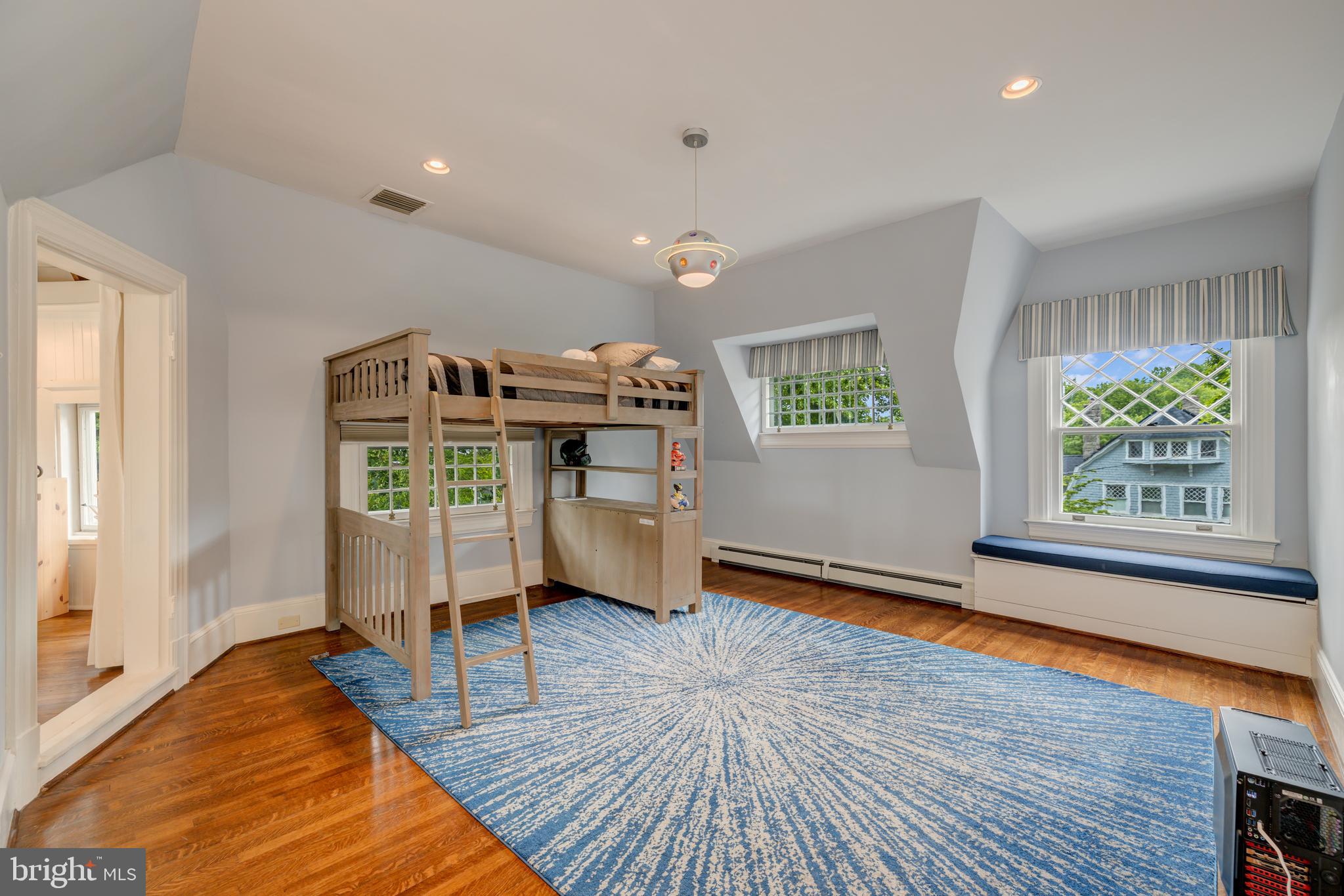 2941 Newark Street Northwest Washington, DC 20008 - Photo 25 of 35