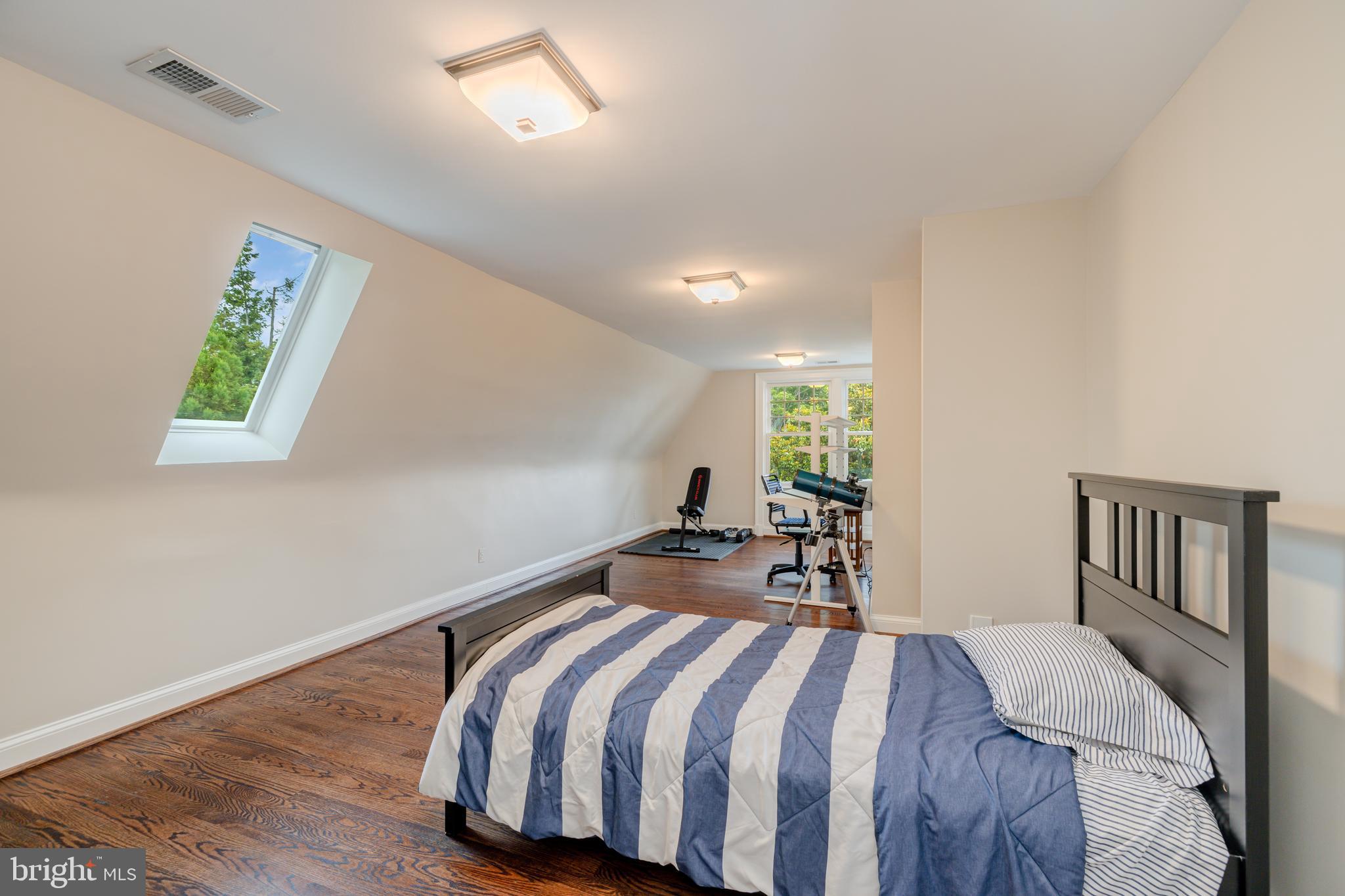 2941 Newark Street Northwest Washington, DC 20008 - Photo 29 of 35