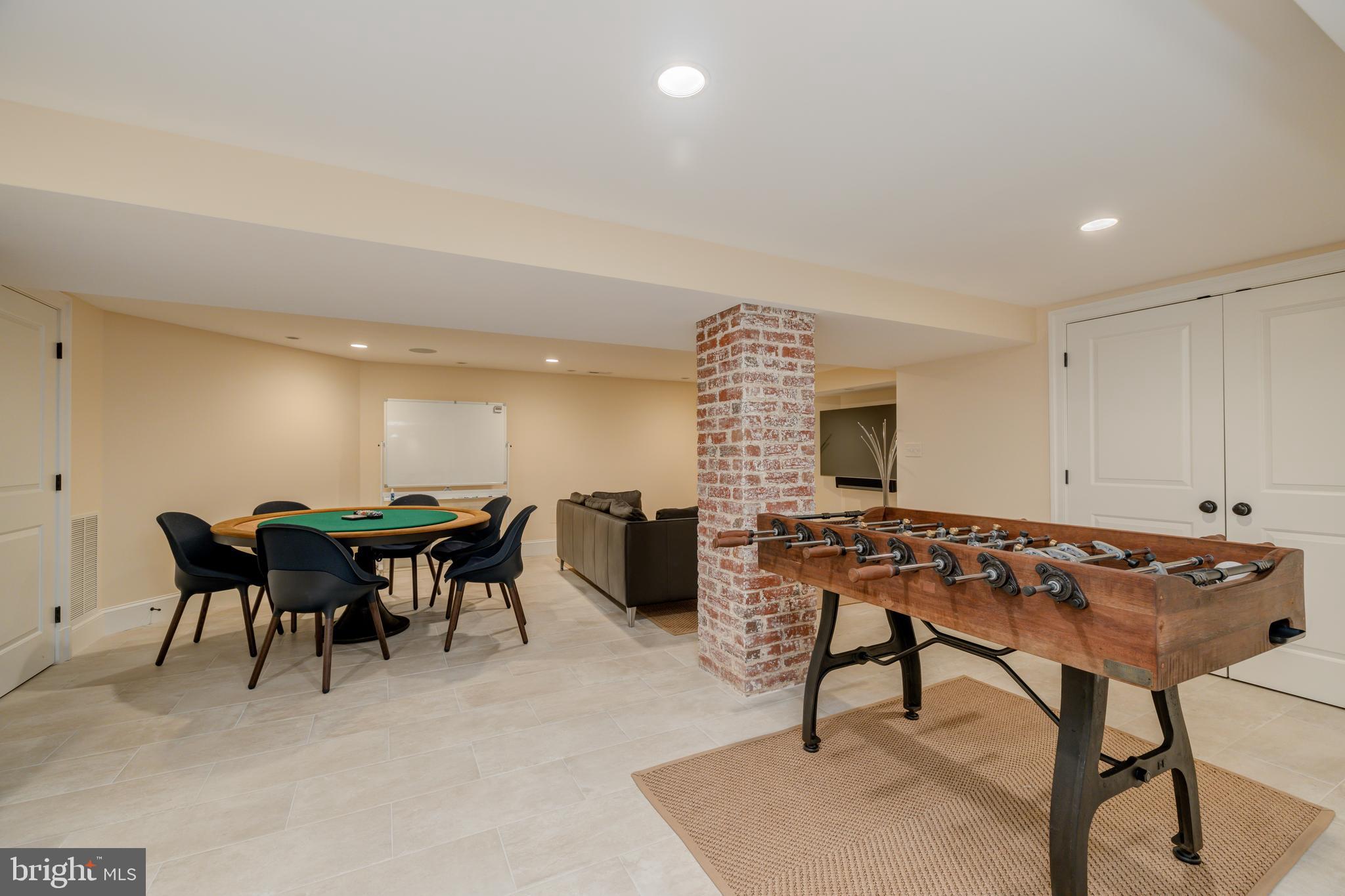 2941 Newark Street Northwest Washington, DC 20008 - Photo 33 of 35