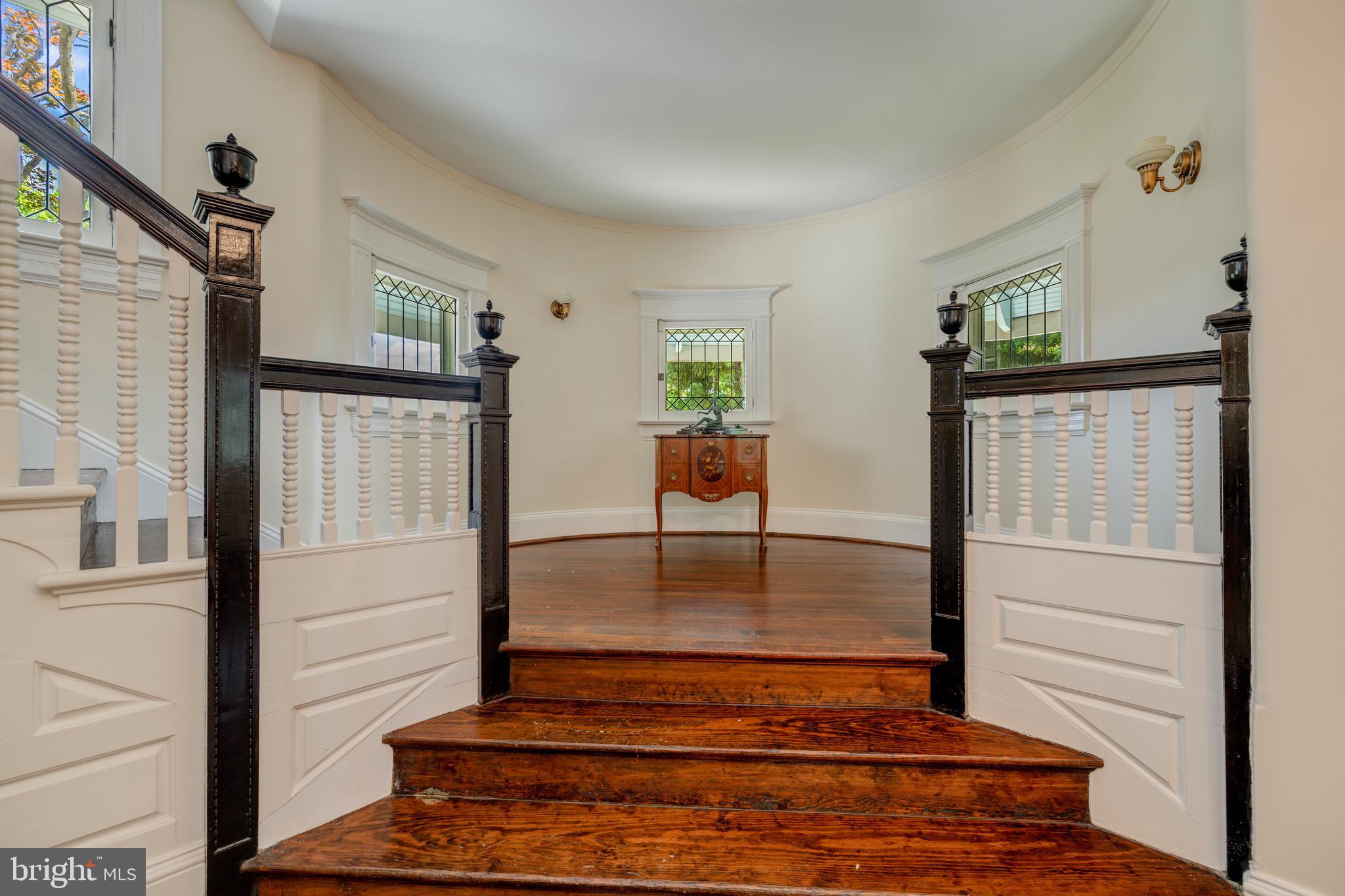 2941 Newark Street Northwest Washington, DC 20008 - Photo 5 of 35