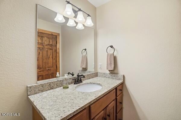 4754 Holt Road Sylvania, OH 43560 - Photo 57 of 91 Upper level full bathroom