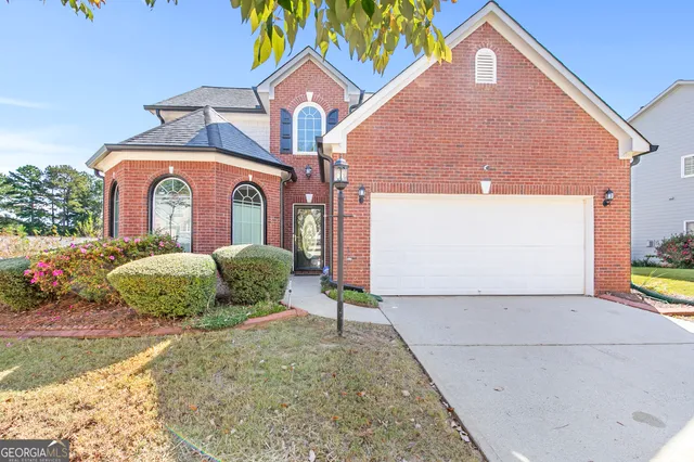 $2,700 | 6461 Edgewater Cove, Fairburn, GA 30213