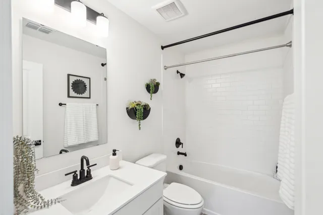 $639,900 | 2074 McGuire Lane, Unit 19, Hollywood, SC 29449