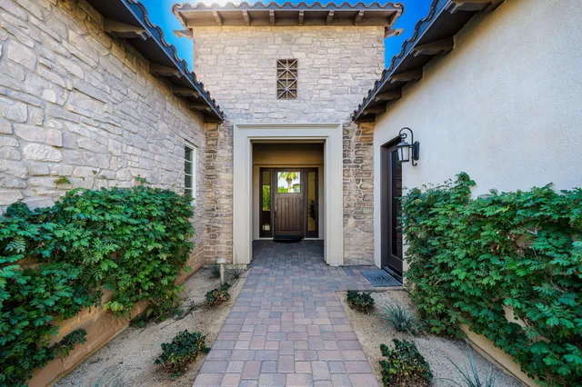 $7,000 | 81805 Four Seasons Place, La Quinta, CA 92253