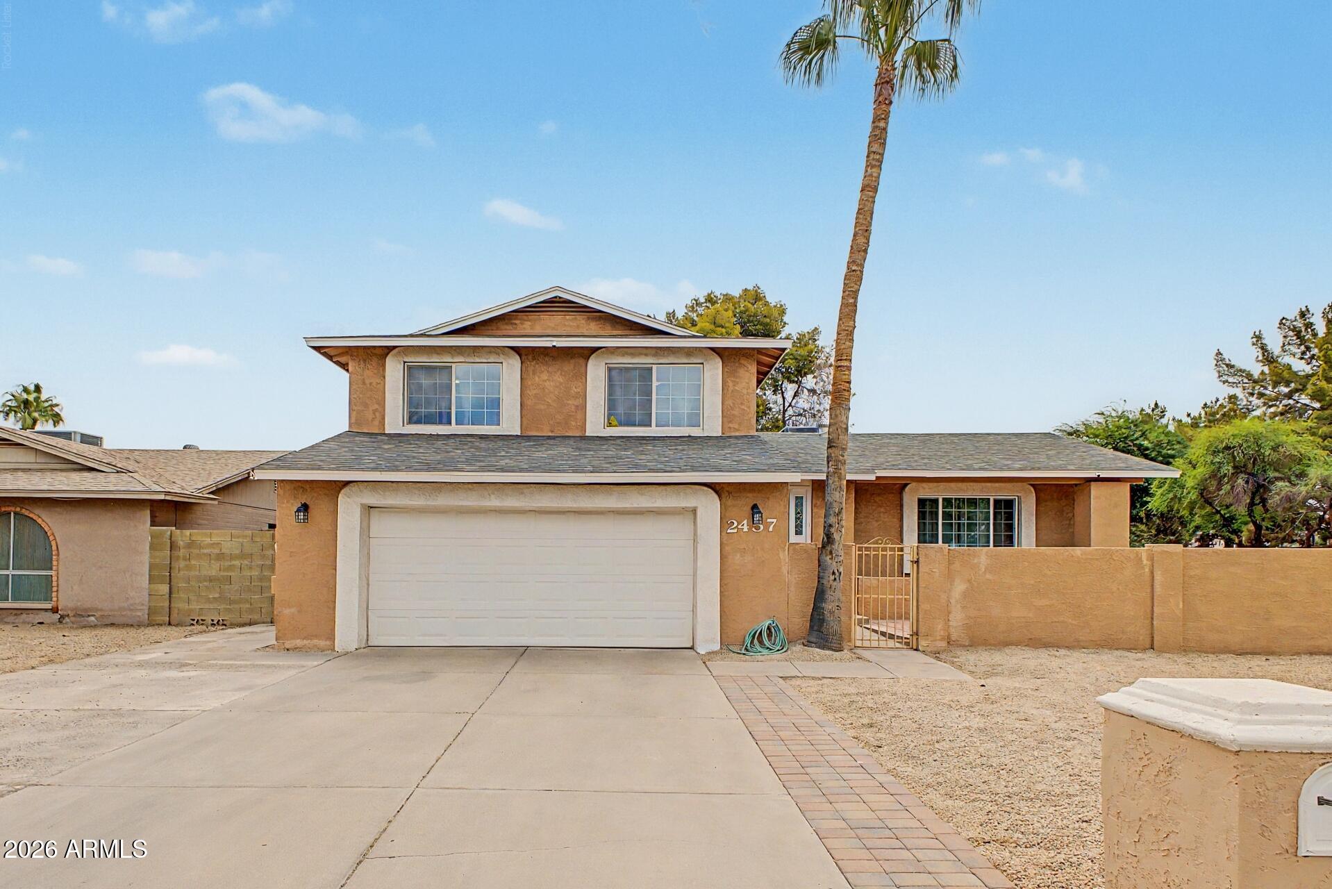 2457 West Redfield Road Phoenix, AZ 85023 - Photo 2 of 42 2 - Redfield