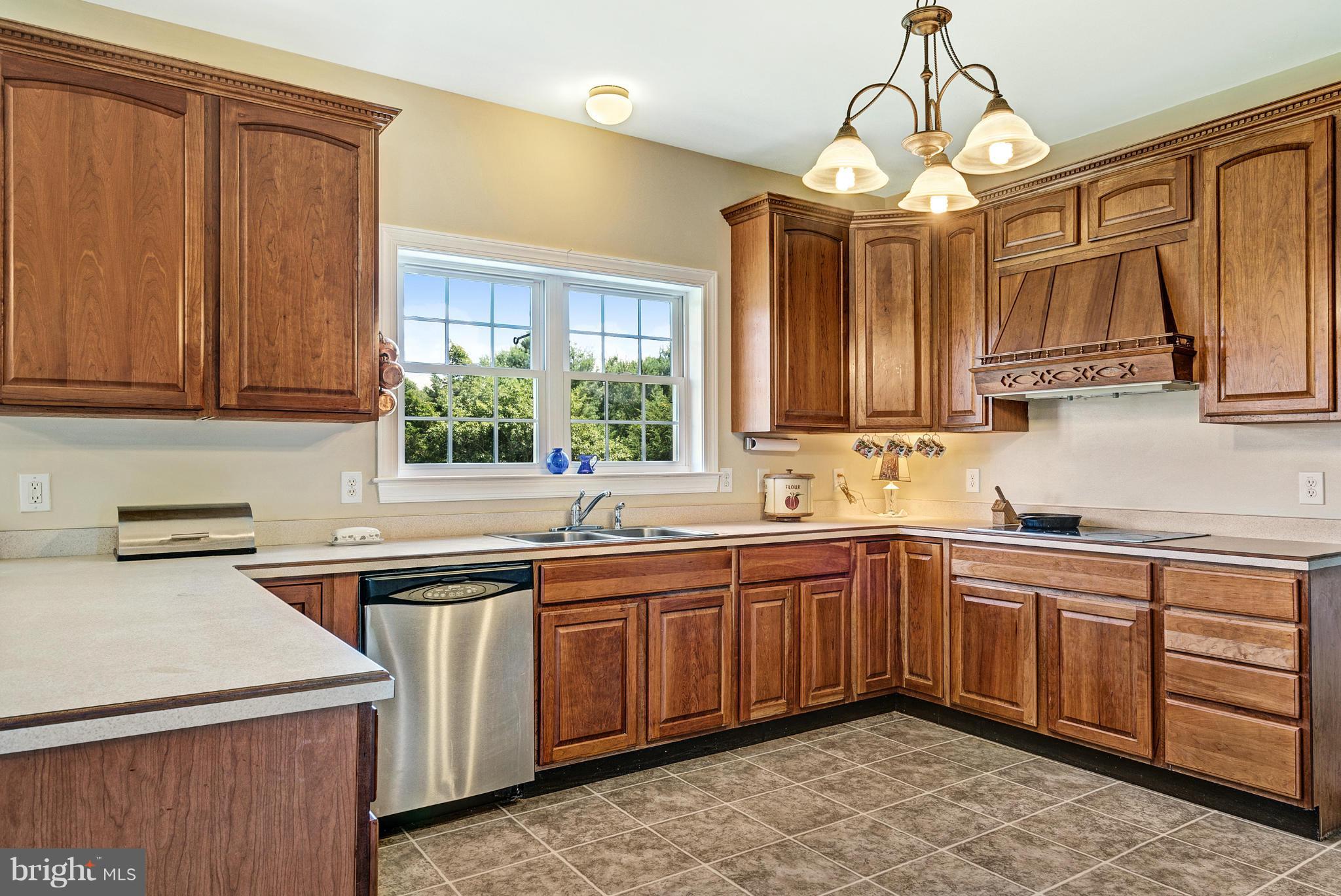 142 Mountain Road Front Royal, VA 22630 - Photo 13 of 24 Kitchen