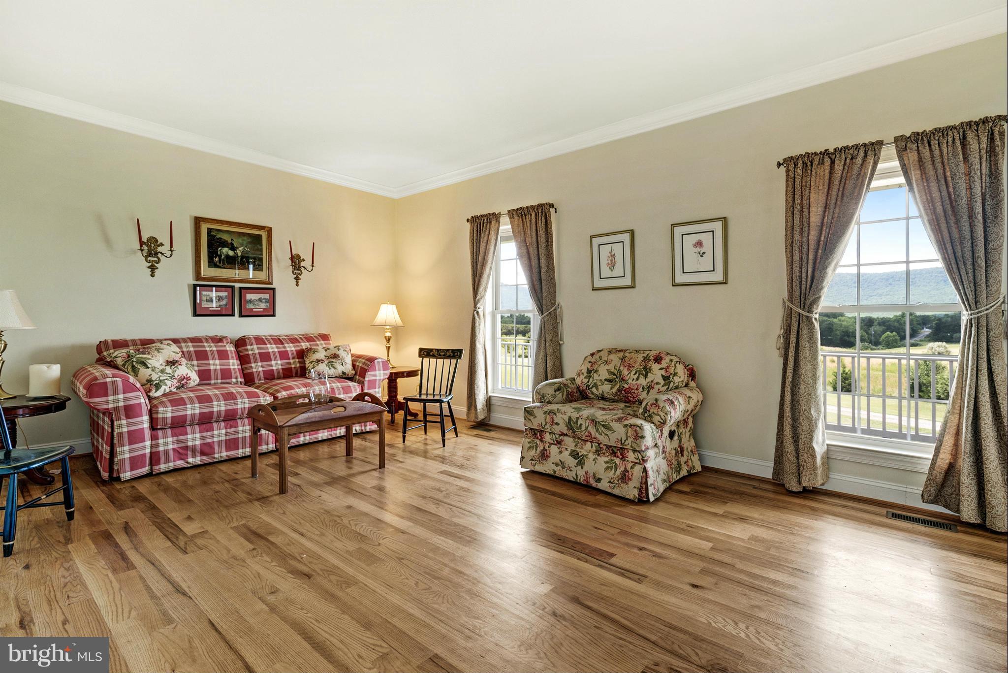 142 Mountain Road Front Royal, VA 22630 - Photo 16 of 24 Family Room
