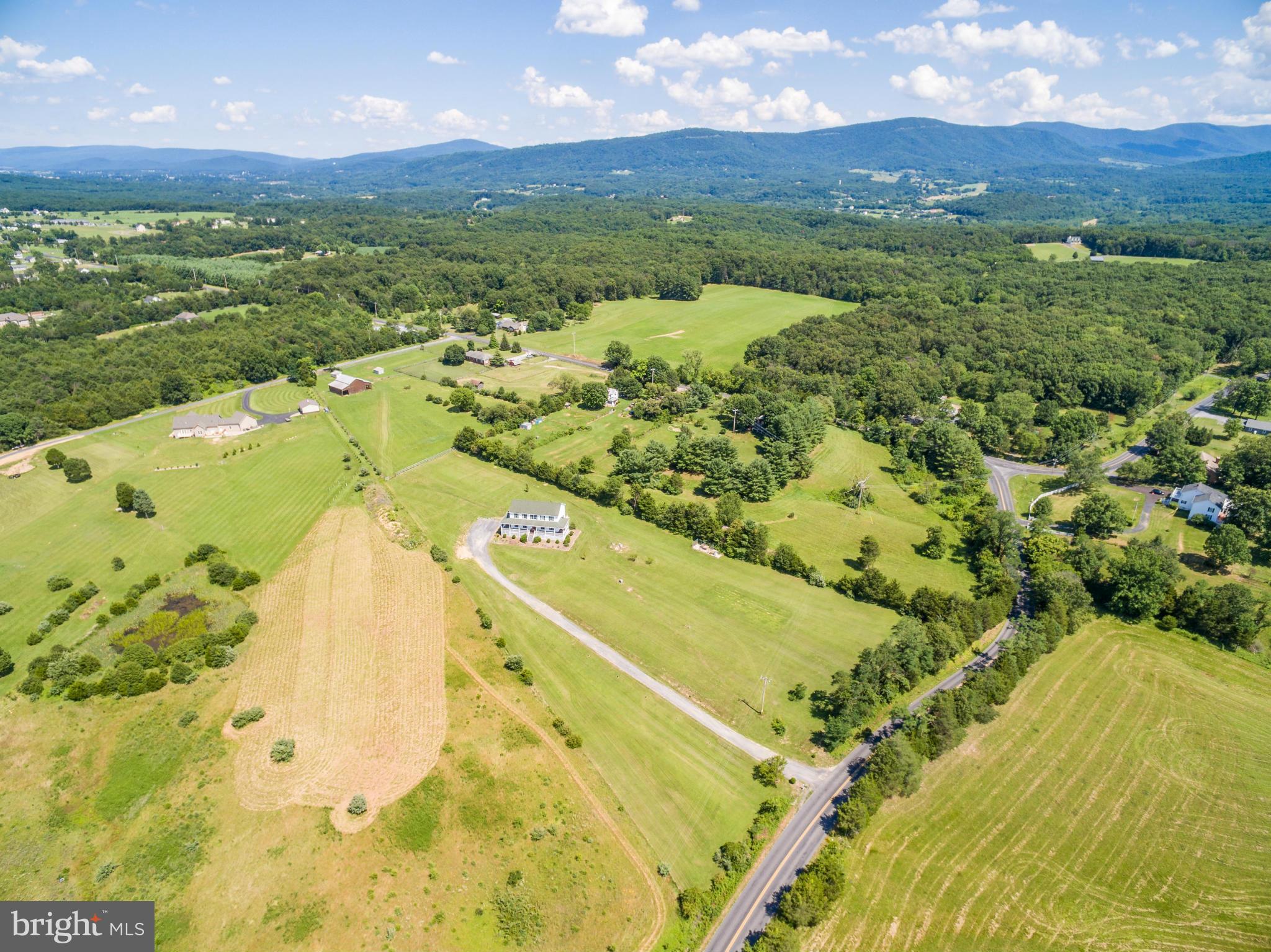 142 Mountain Road Front Royal, VA 22630 - Photo 8 of 24 Exterior (General)