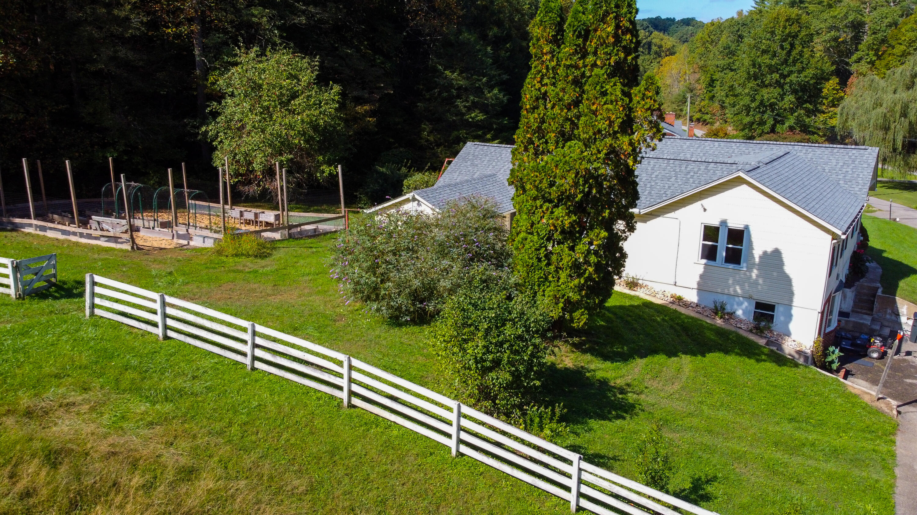 6991 Davis Boone Road Boones Mill, VA 24065 - Photo 23 of 57 23 Side of Home