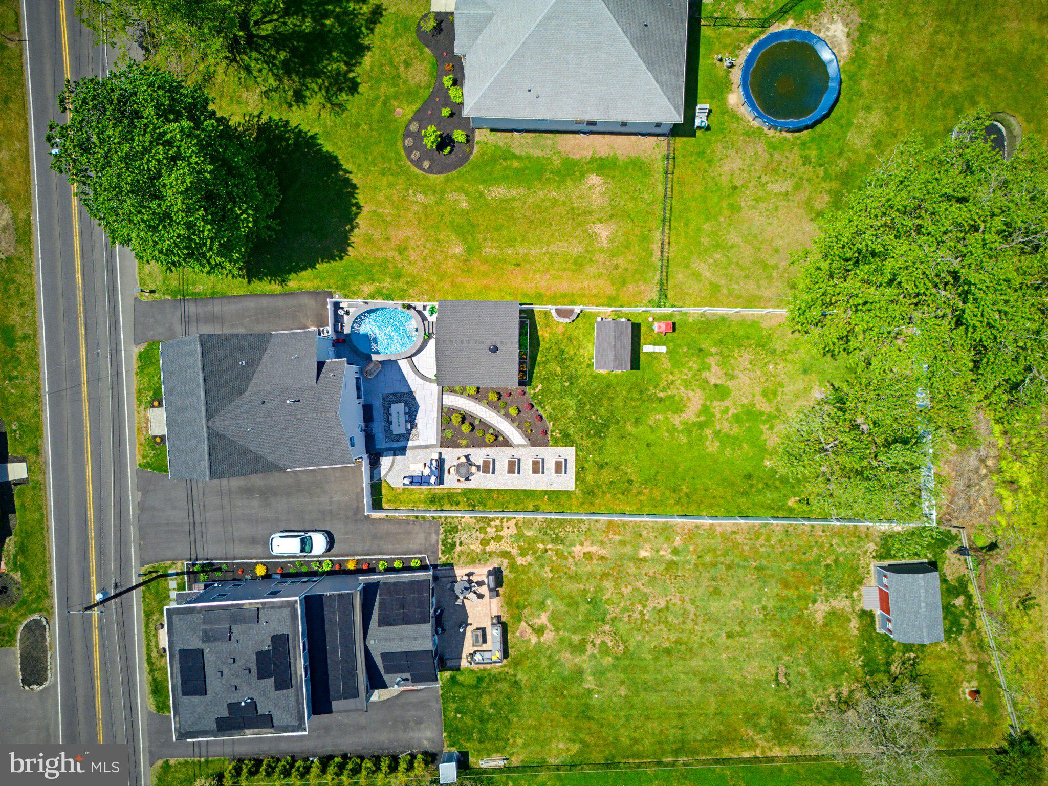 25015 Mt Pleasant Road Columbus, NJ 08022 - Photo 55 of 59 Spacious homes with lush green lawns.