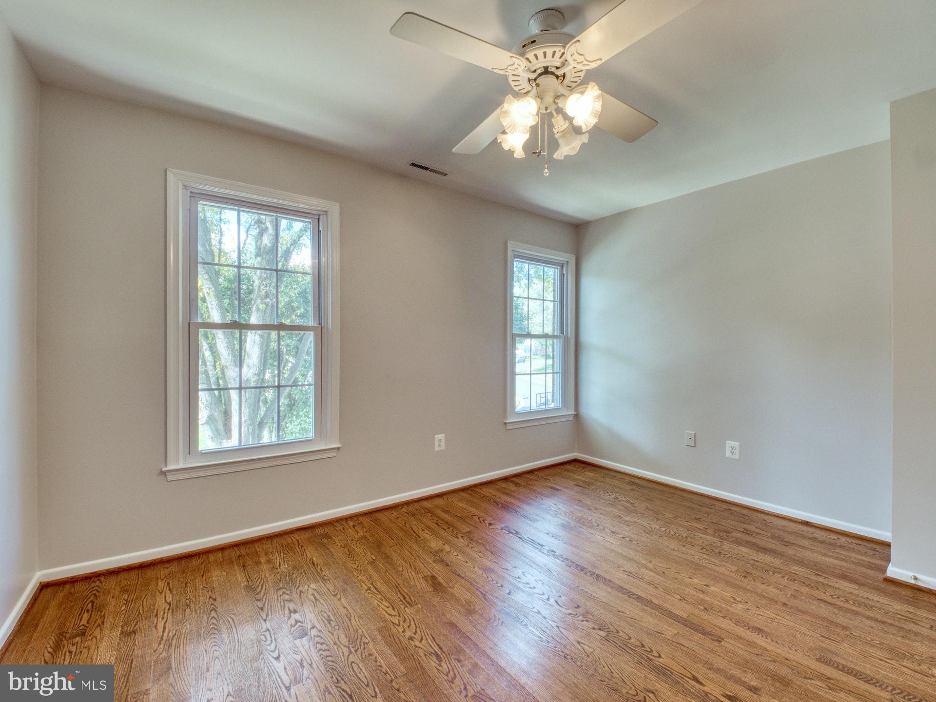 9705 Rhapsody Drive Vienna, VA 22181 - Photo 18 of 28 UPPER BEDROOM #3