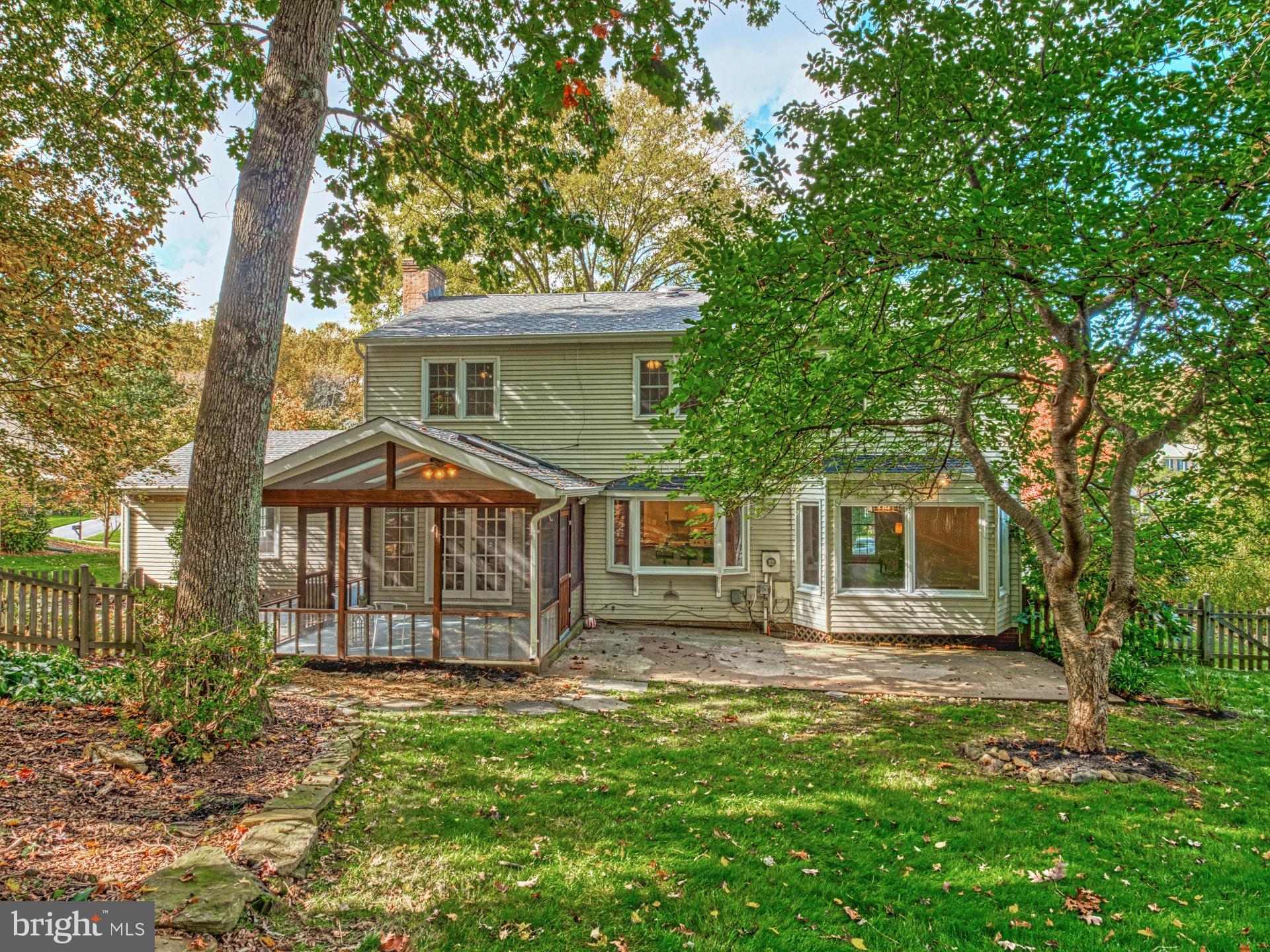 9705 Rhapsody Drive Vienna, VA 22181 - Photo 22 of 28 PEACEFUL SERENITY