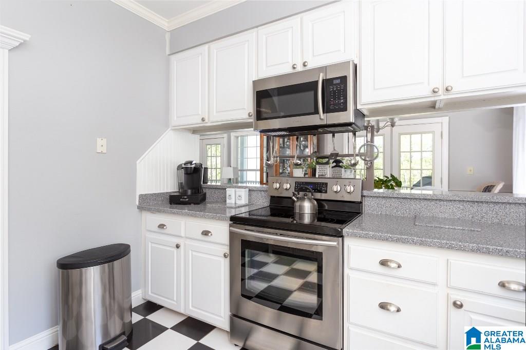 697 Ridgeway Circle Talladega, AL 35160 - Photo 15 of 44