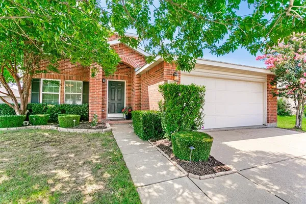 $325,000 | 1208 Krista Drive, Burleson, TX 76028