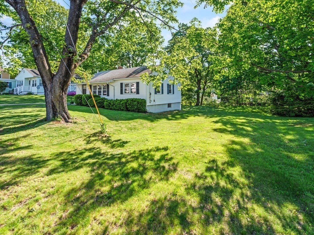 76 Robillard Street Gardner, MA 01440 - Photo 34 of 38
