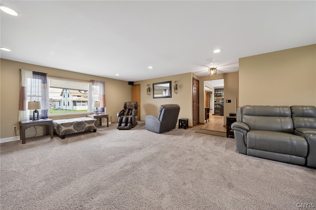 371 Beach Road Geddes, NY 13209 - Photo 15 of 50