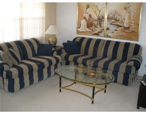 2010 Newcastle A, Unit 2010 Boca Raton, FL 33434 - Photo 3 of 8 Additional Photo