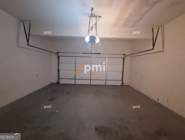 a view of a garage