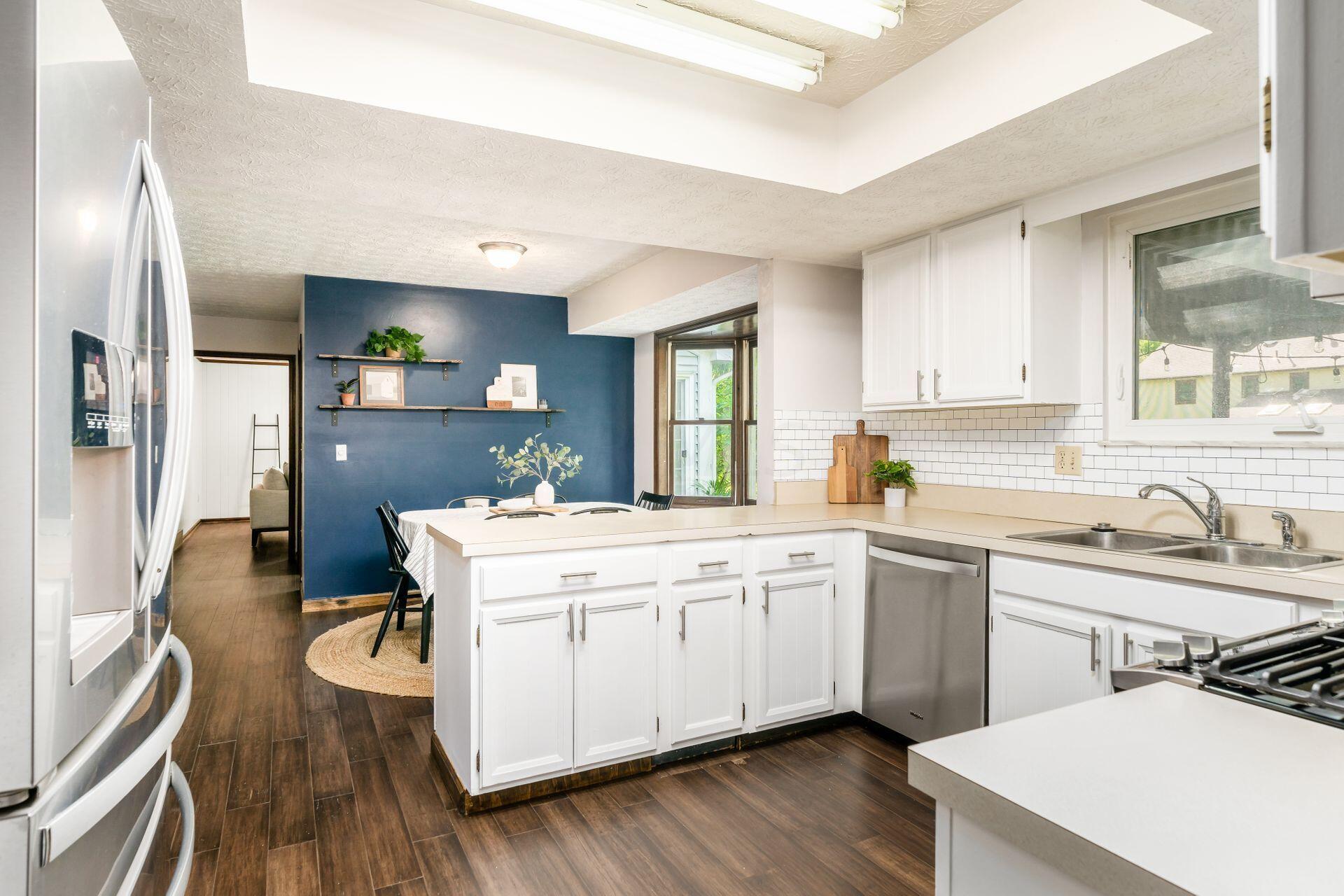 7791 Strathmoore Road Dublin, OH 43016 - Photo 12 of 58 Kitchen
