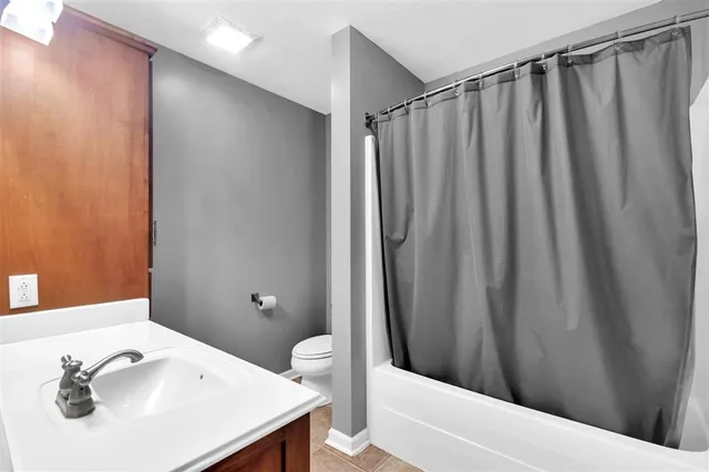 $799,000 | 3232 Grand Marais Road, Jennings, LA 70546