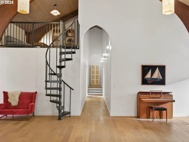 a view of entryway and hall