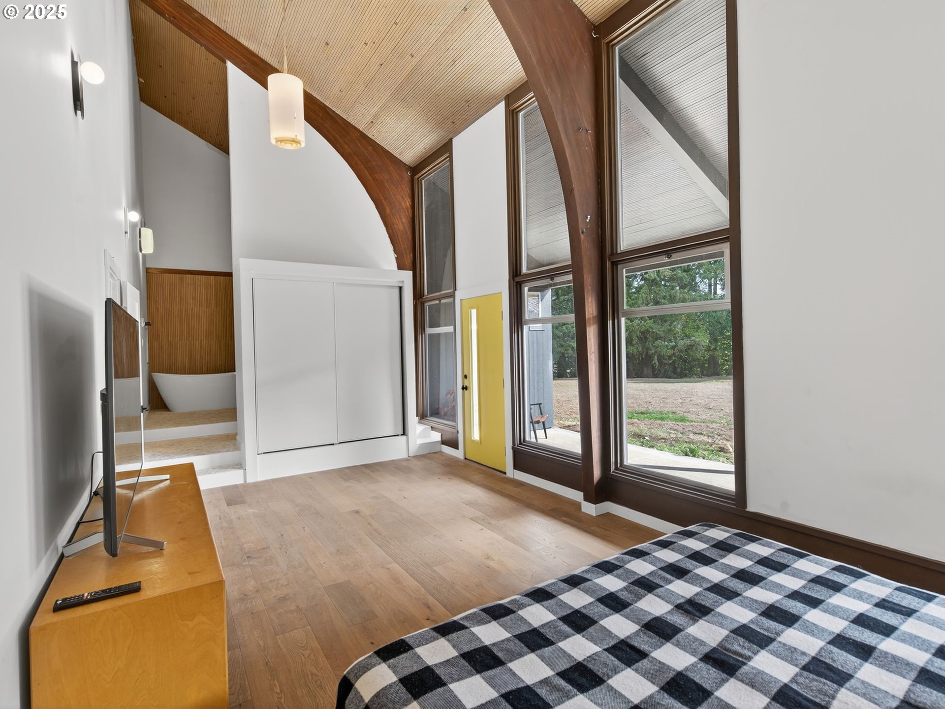2590 Long Street Sweet Home, OR 97386 - Photo 30 of 48 a living room with a large window