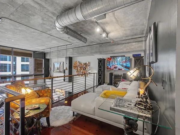 $5,250 | 1999 McKinney Avenue, Unit 1204, Dallas, TX 75201