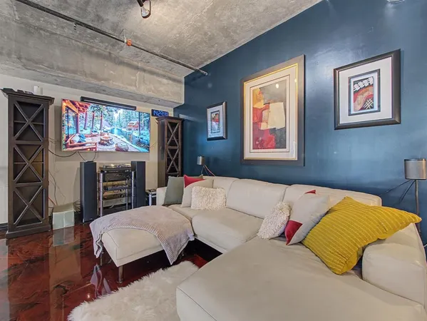 $5,250 | 1999 McKinney Avenue, Unit 1204, Dallas, TX 75201
