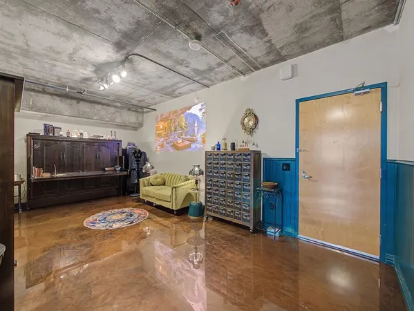 $5,250 | 1999 McKinney Avenue, Unit 1204, Dallas, TX 75201