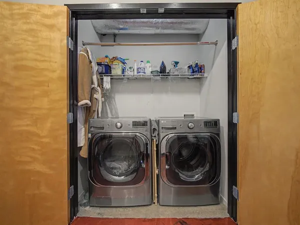 $5,250 | 1999 McKinney Avenue, Unit 1204, Dallas, TX 75201