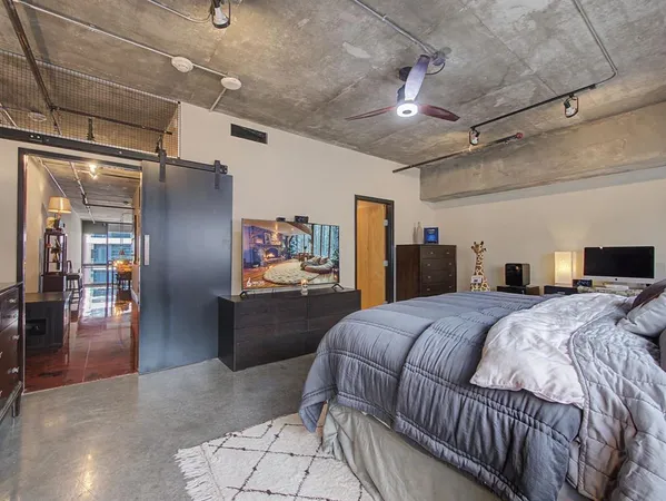 $5,250 | 1999 McKinney Avenue, Unit 1204, Dallas, TX 75201