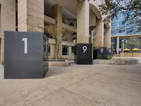 $5,250 | 1999 McKinney Avenue, Unit 1204, Dallas, TX 75201