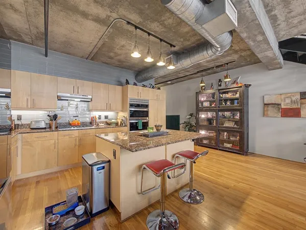 $5,250 | 1999 McKinney Avenue, Unit 1204, Dallas, TX 75201