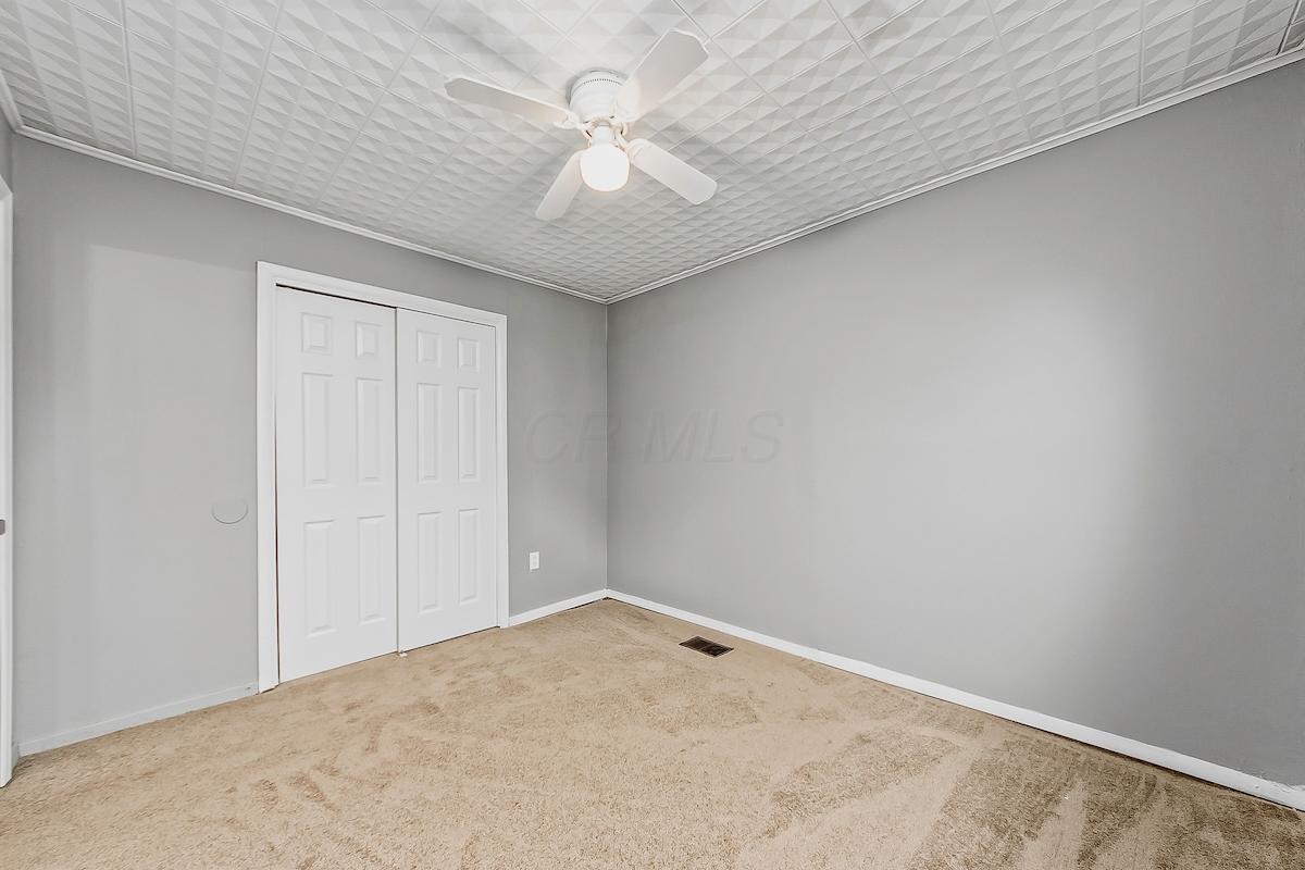 984 Exeter Road Columbus, OH 43213 - Photo 11 of 18