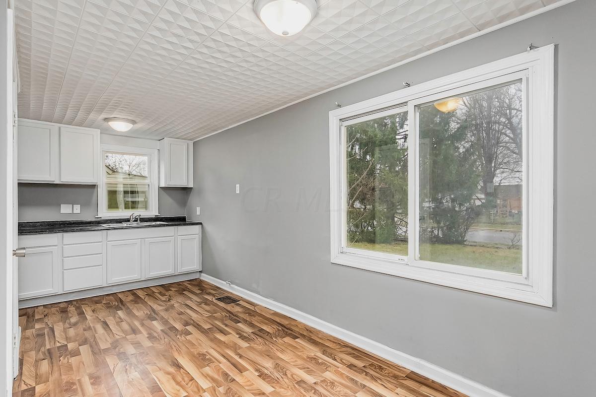 984 Exeter Road Columbus, OH 43213 - Photo 8 of 18